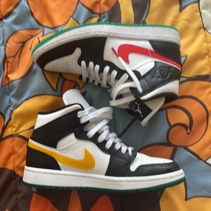 WMNS AIR JORDAN 1 MID "ALTERNATE SWOOSHES”